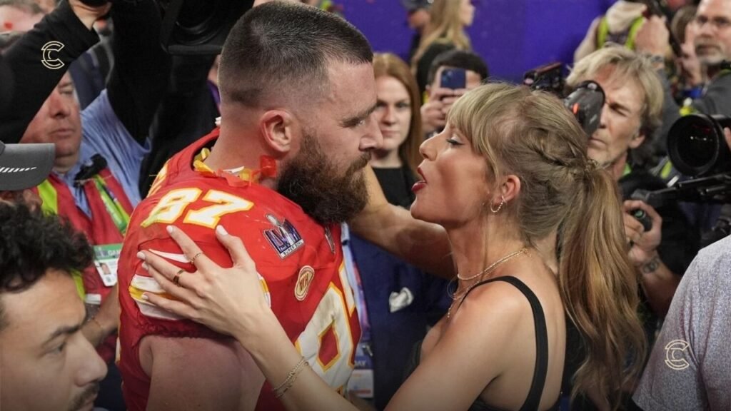 Taylor Swift Travis Kelce Kiss